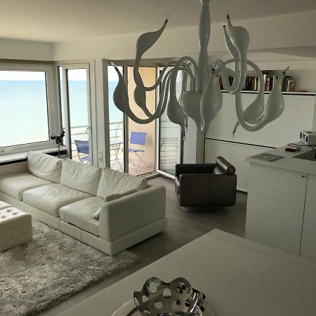 White Sea/Sun/Sky Dreams 4 Six @ Nieuwpoort Apartment Exterior photo